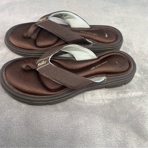 Nike Brown Memory Foam Sandals Women’s Size 6 - Picture 4 of 8